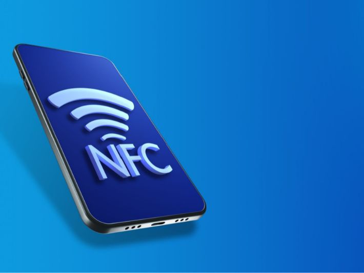 vizuál telefon s logem NFC