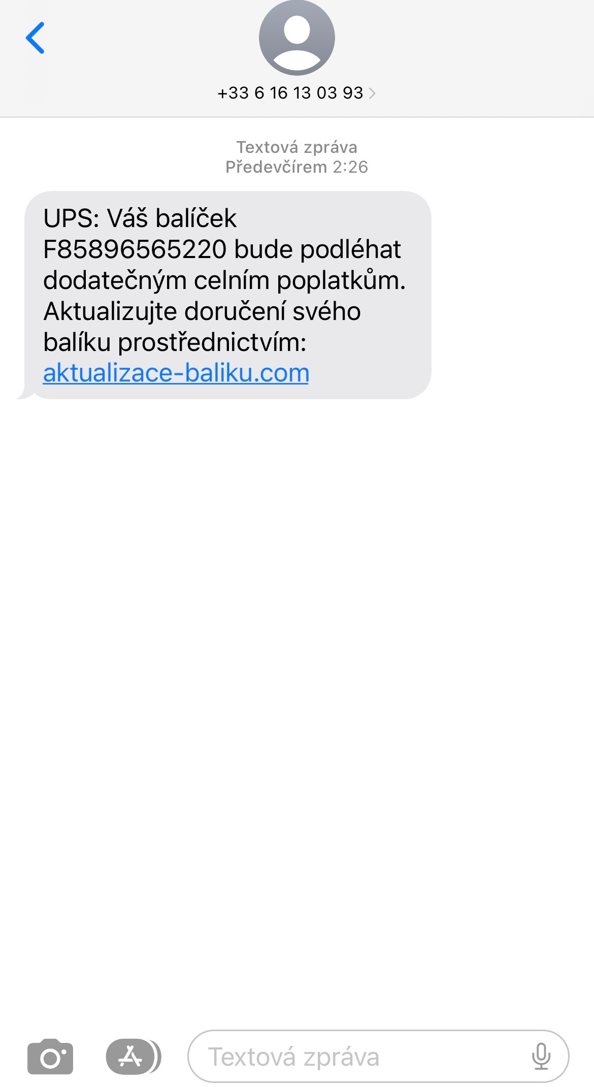 vizuál mobilního telefonu s podvodnou SMS